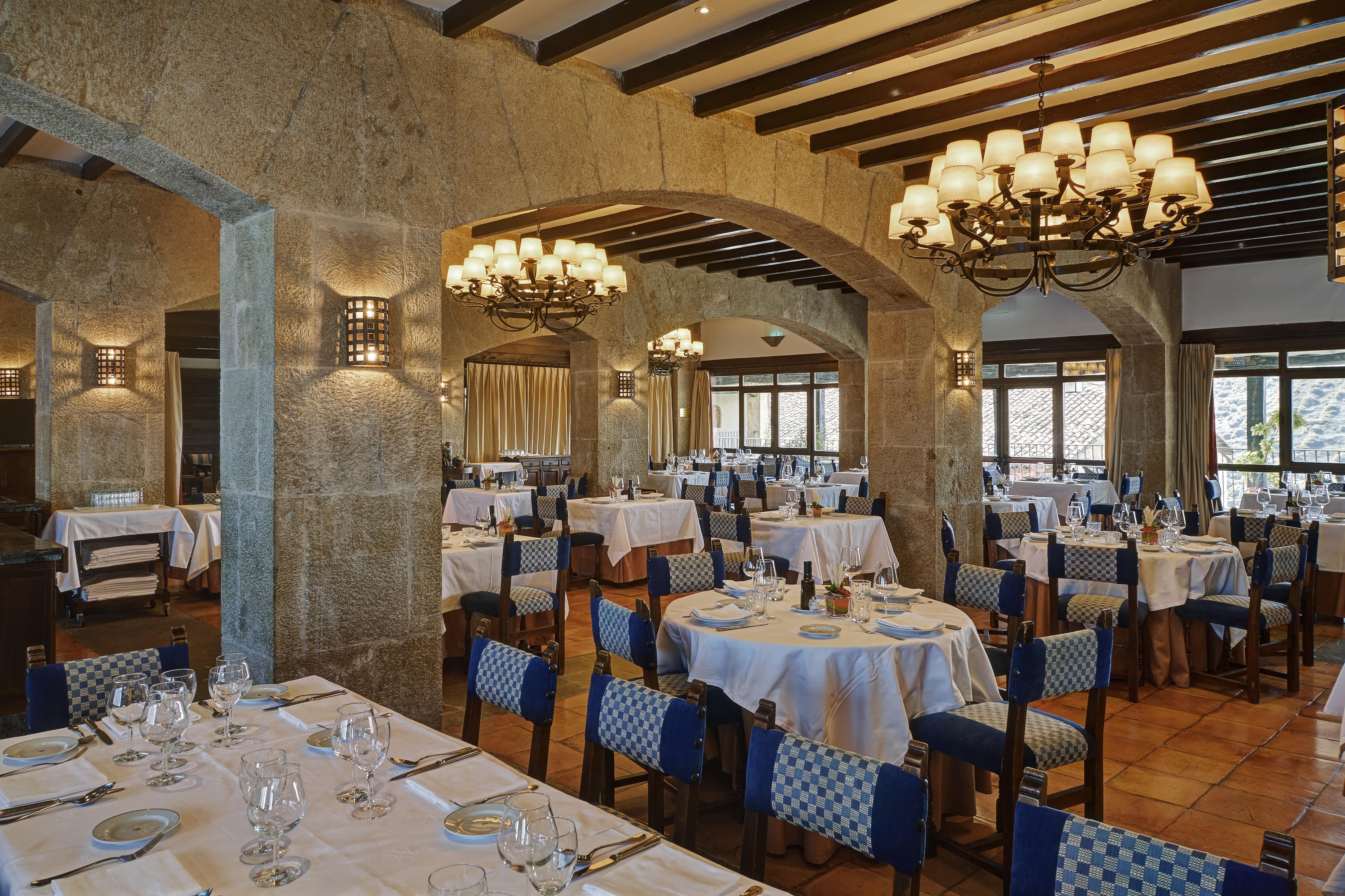 Parador De Сос-дель-Рей-Католико Экстерьер фото