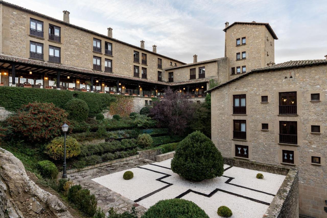 Parador De Сос-дель-Рей-Католико Экстерьер фото