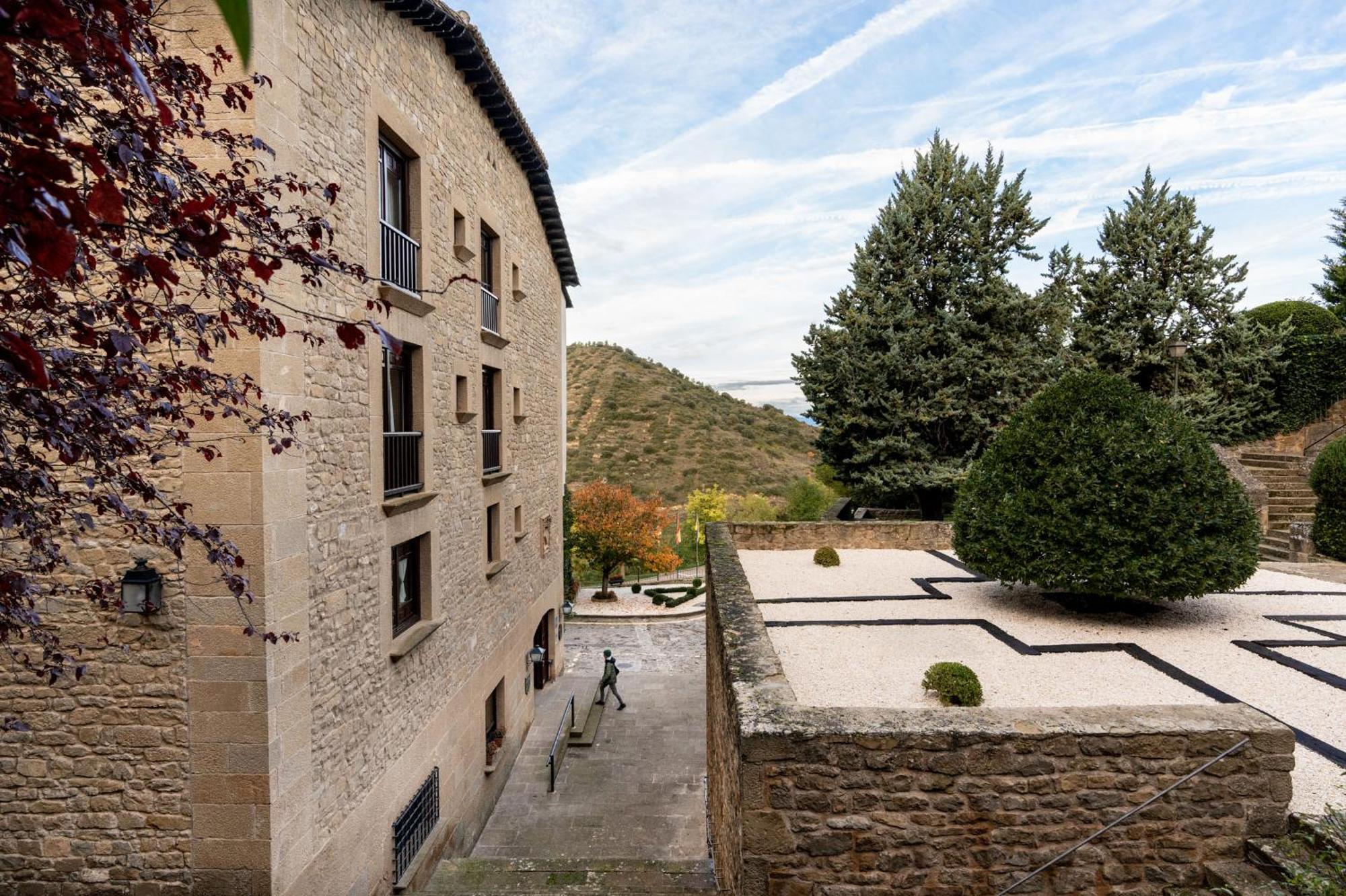 Parador De Сос-дель-Рей-Католико Экстерьер фото
